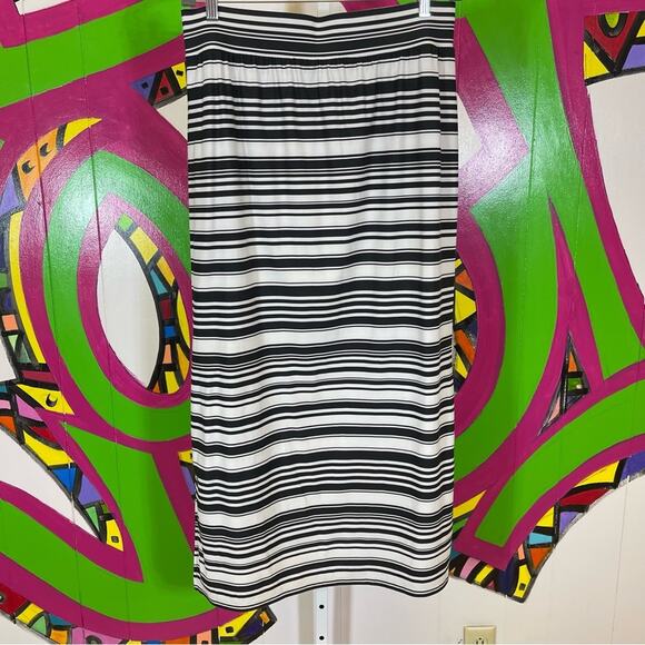 Maurices, Striped Maxi Skirt w/side slits, Size 0X. In excellent condition! - Picture 3 of 6